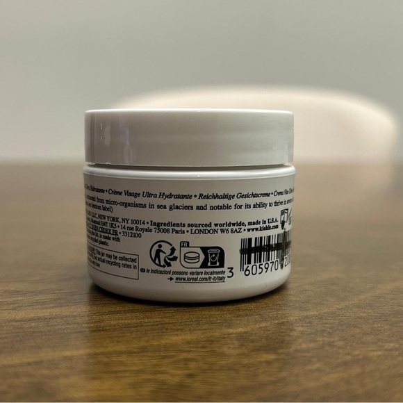 Kiehl's Ultra Facial Daily Moisturizing Cream - 0.95 oz / 28 ml - Picture 3 of 5